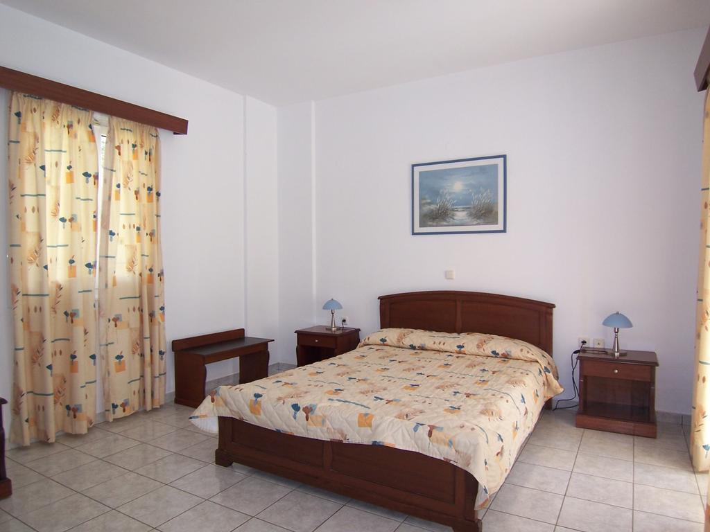 Iliaktida Studio-Villas Frinion Room photo