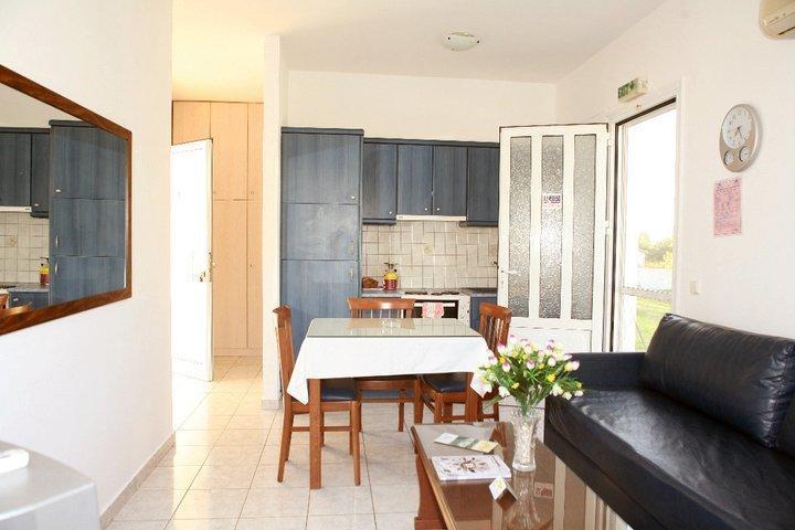 Iliaktida Studio-Villas Frinion Room photo