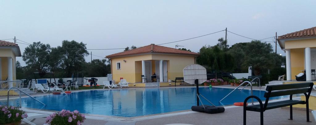 Iliaktida Studio-Villas Frinion Exterior photo